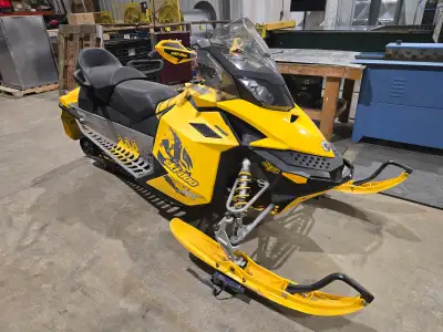 Great sled purchased last year from BRP mechanic. Bought new this one has to go. Has 2 up seat, elec...