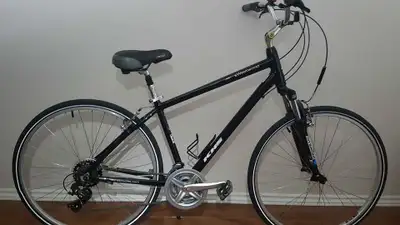 KHS Hybrid Bike, like new, View more