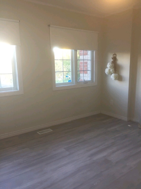 Room for rent Newmarket Room Rentals & Roommates Markham / York