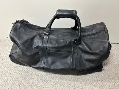 Leather travel / duffle bag, View more
