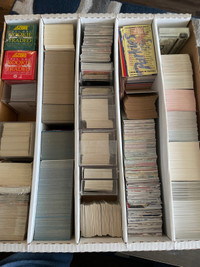 Large box of assorted hockey cards