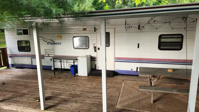 *PRICE REDUCED* Seasonal Trailer on waterview campsite in Travel Trailers & Campers in Kingston - Image 6