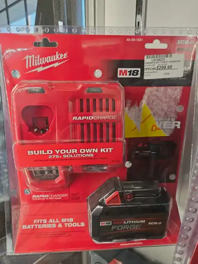 Ensemble batterie et chargeur Milwaukee M18 Forge, View more