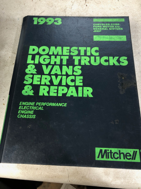 MITCHELL 1993 DOMESTIC TRUCK & VAN REPAIR MANUAL #MR0155 in Textbooks in Edmonton