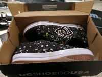 Brand New DC Shoes, Chelsea, Youth size 5