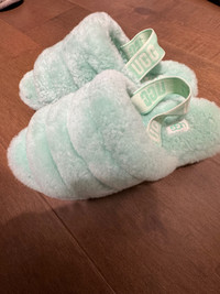 Brand new with tags - UGG Fluff Yeah Slides