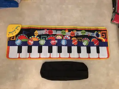 Transcona pick up near club regent casino. Musical Mat with Carry Bag. Batteries are included. Baby...