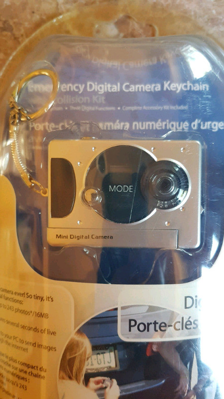 Emergency Keychain Digital Camera in Cameras & Camcorders in Oshawa / Durham Region - Image 2