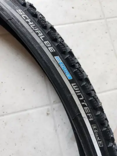 Schwalbe 700 X 40 winter bike tires (4), View more