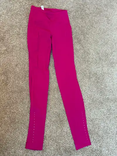 Lululemon Swift Speed new HR Tight - yoga pants size 2, View more