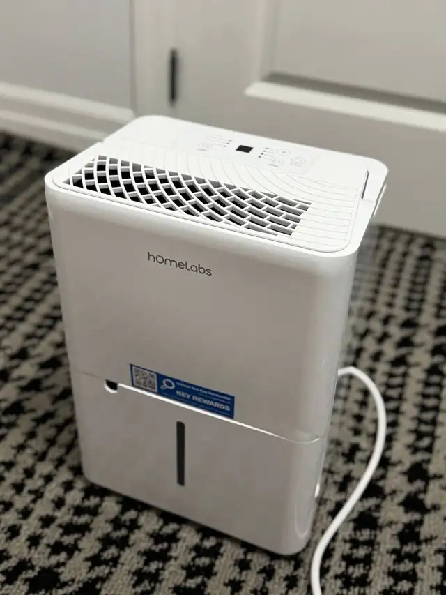 hOmeLabs 8 Pint Wi-Fi Dehumidifier – OPEN BOX  in Heaters, Humidifiers & Dehumidifiers in Kitchener / Waterloo - Image 2
