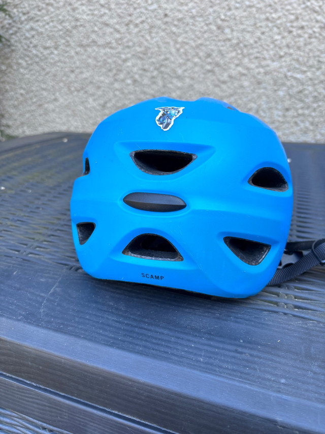 Kids bicycle helmet in Kids in Ottawa - Image 4