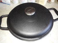 Lagostina Cast Iron Dutch Oven/Boiling Pot