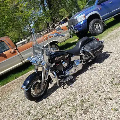 2004 Harley-Davidson Heritage Softail. Great bike, runs good, no time to ride, no safety won't take...