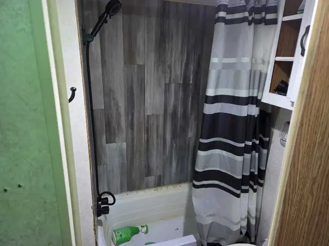 2002 conquest camper in Travel Trailers & Campers in Fredericton - Image 5