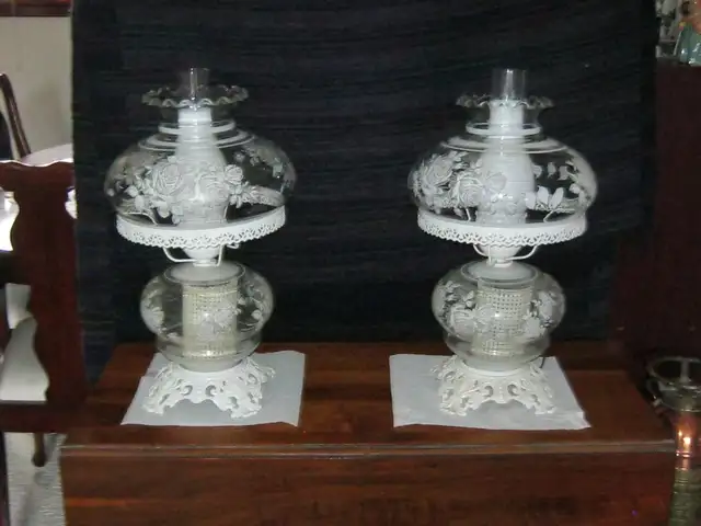 Vintage Table Lamps in Indoor Lighting & Fans in City of Toronto - Image 2