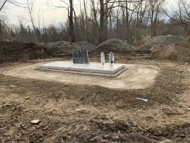 Security galvanized gates & fence, safety bollards, concrete in Snow Removal & Property Maintenance in City of Toronto - Image 9