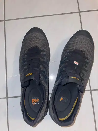 Men’s CAT safety shoes size 12 used, View more