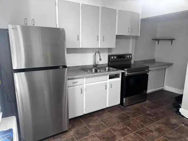 Must See! Nice bright 1 bedroom apt