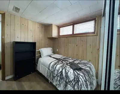 PRIVATE ROOMS IN BASEMENT NEAR BRIMLEY RD & LAWRENCE AVE E M1J 1R7 FOR STUDENTS/NEWCOMERS/PROFESSION...