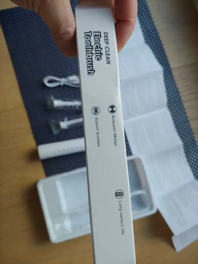 Electric Toothbrush, NEW in Bathwares in Markham / York Region - Image 5