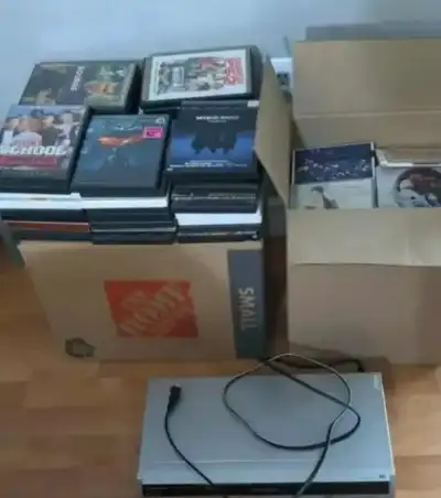 Lot CD, DVD + Lecteur / Enregistreur DVD 75$ Vente Rapide, View more