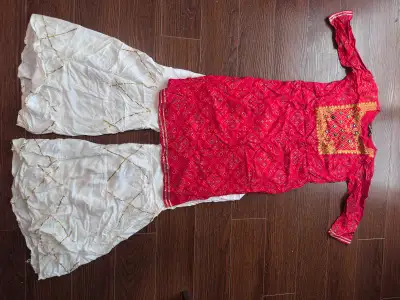 Women's Ethnic Outfits, View more