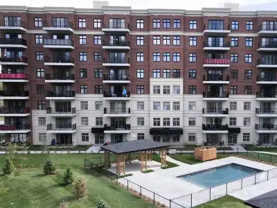 3 1/2   Den, Tout inclus BROSSARD