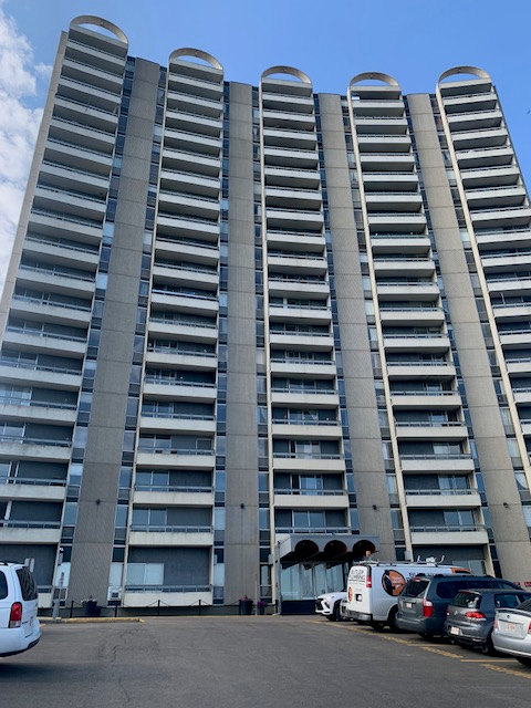 One Bedroom Apartment for Rent (5 minute walk to U of A)