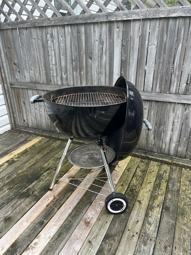 Charcoal BBQ in BBQs & Outdoor Cooking in Dartmouth - Image 2