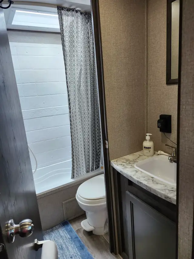 Trailer for sale on seasonal site. in Travel Trailers & Campers in Winnipeg - Image 7