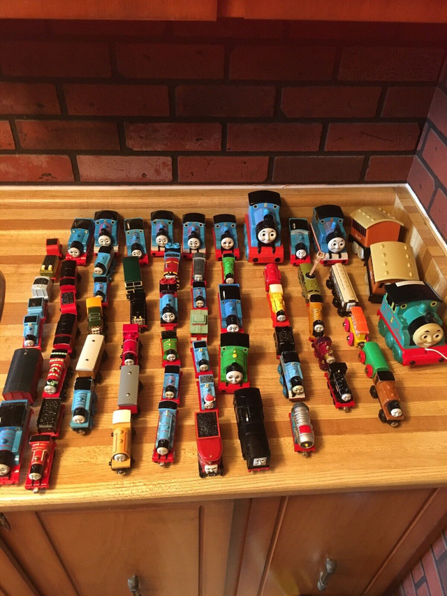 TOY THOMAS THE TRAIN-63-PIECES in Toys & Games in City of Toronto