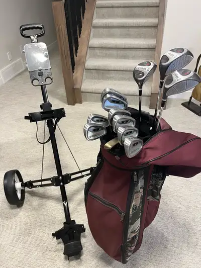 LADIES RH GOLF CLUBS WITH VINTAGE PING PUTTER , View more