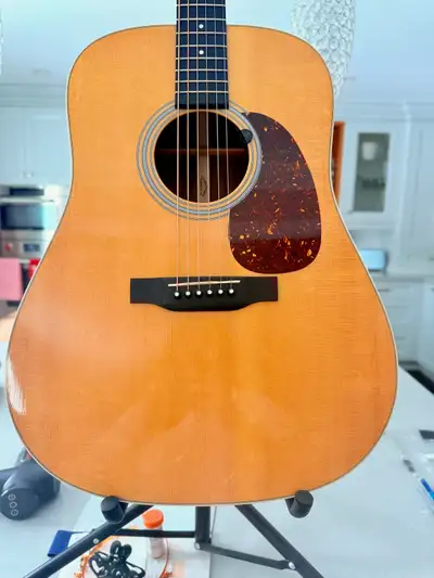 Price Reduced To Sell Today LOOKING FOR A QUICK EASY SALE ON A GREAG GUITAR This Martin D-16E is a b...