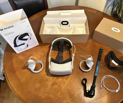 Fantastic VR Deal! Oculus Quest 2 128GB, View more