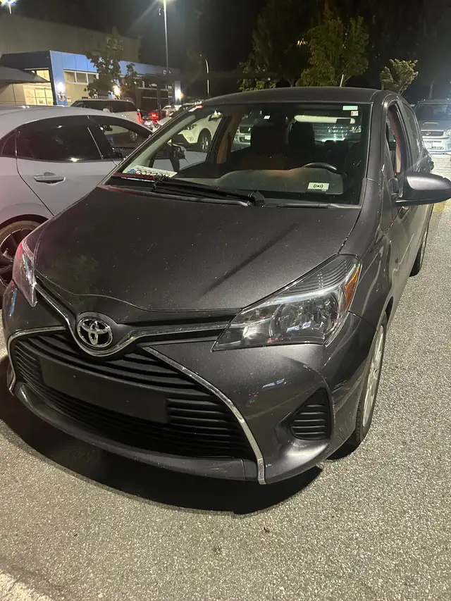 2015 Toyota yaris Extremely low mileage and clean title63849105466497120