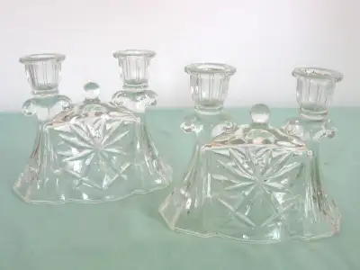 PAIRE CHANDELIERS VINTAGE ANCHOR HOCKING EARLY AMERICAN PRESSCUT, View more