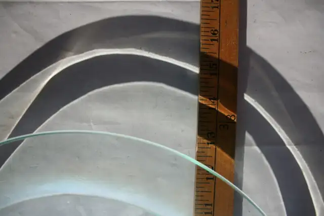 SELF BALANCING Glass Serving Plate or Centre Piece Bowl COOL!!63005668519555124