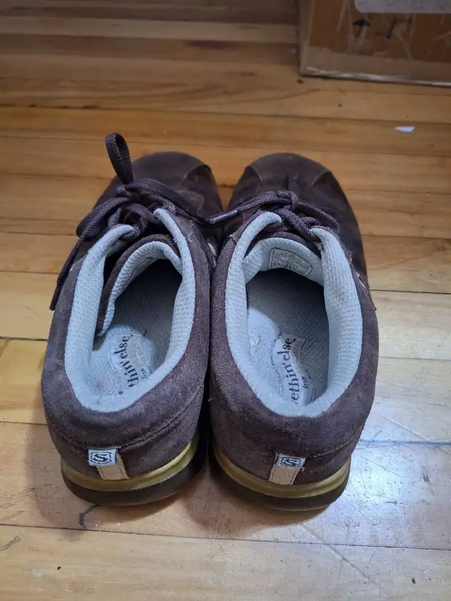 Sketchers women shoes/souliers in Women's - Shoes in City of Montréal - Image 4