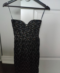 Roxy Strapless Dress - Size Medium