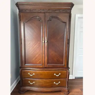 Grand armoire:  Bob Mackie - Acajou/Mahogany, View more