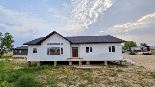 Frontier RTM Home in Houses for Sale in Swift Current - Image 2