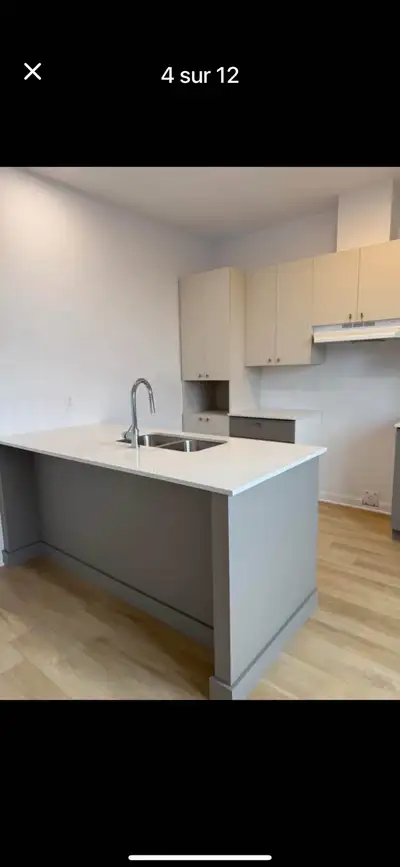 Grand 5 ½ à louer – Bellefeuille ️ Disponible de août 2026 Spacieux et lumineux, idéal pour une peti...