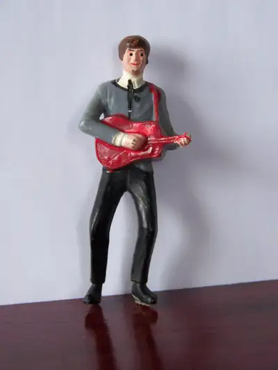 JOHN LENNON CAKE FIGURINE / FIGURINE GATEAU  JOHN LENNON, View more