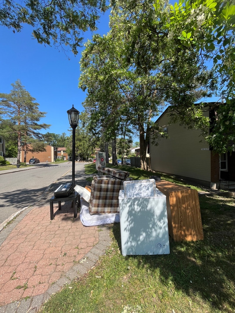 Various appliances and furniture Free Stuff Ottawa Kijiji