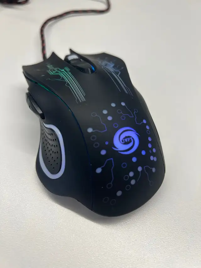 Color changing  Gaming Mouse in Mice, Keyboards & Webcams in City of Montréal - Image 3