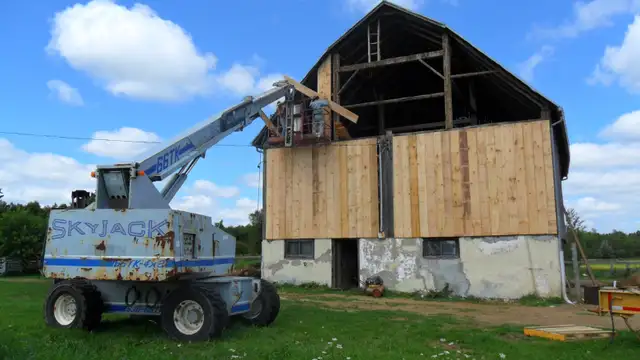 BARN ROOF REPAIRS