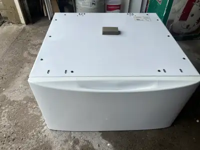 Whirlpool Washer/Dryer Pedestal, View more