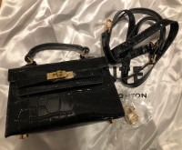 Brand New Purse (La Voute by Adrienne Houghton)