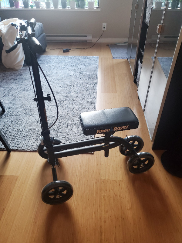 Kneerover- knee walker/scooter in Health & Special Needs in Victoria